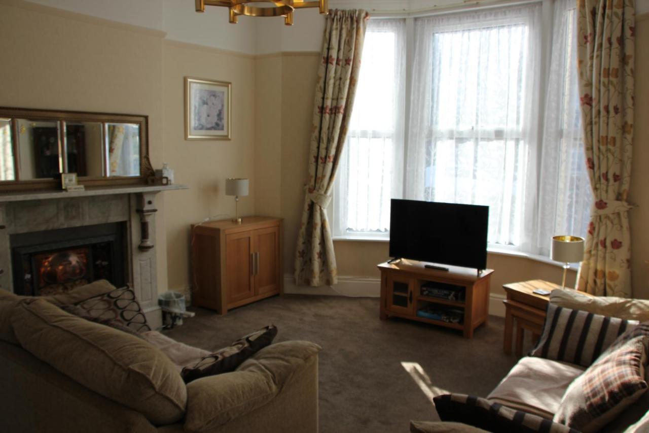 Candlelight Apartment Minehead Bagian luar foto