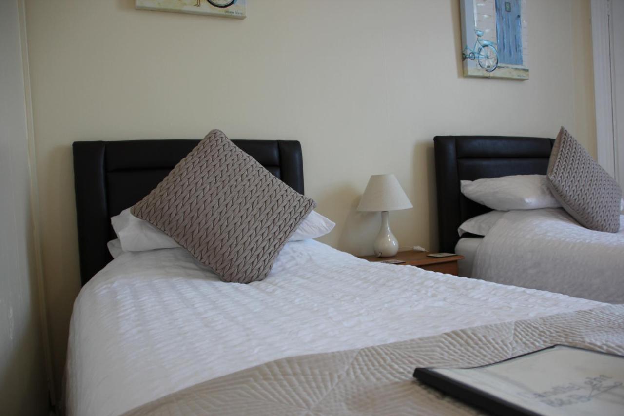 Candlelight Apartment Minehead Bagian luar foto