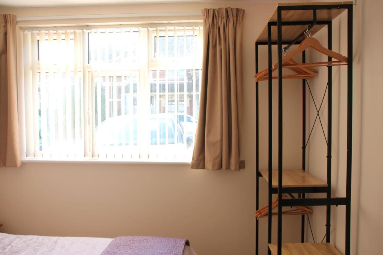Candlelight Apartment Minehead Bagian luar foto