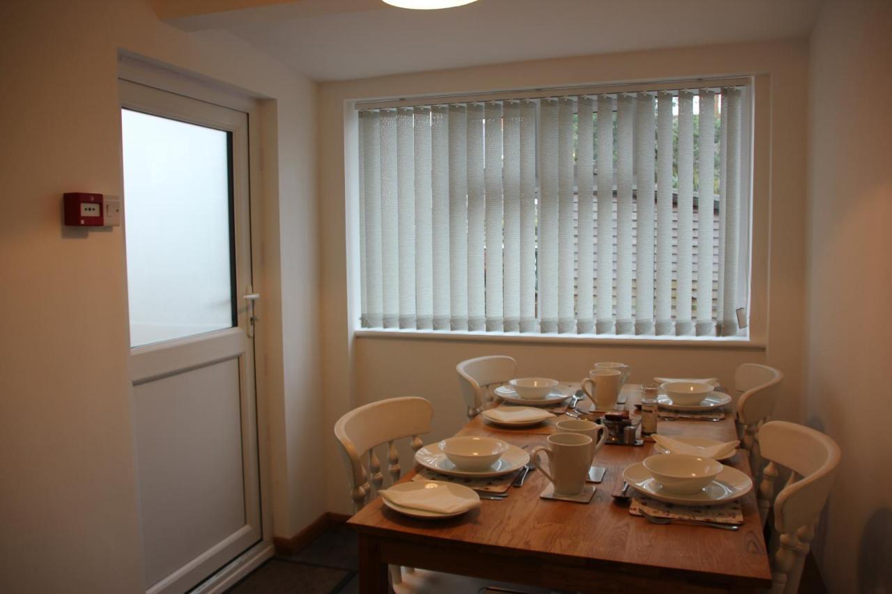 Candlelight Apartment Minehead Bagian luar foto